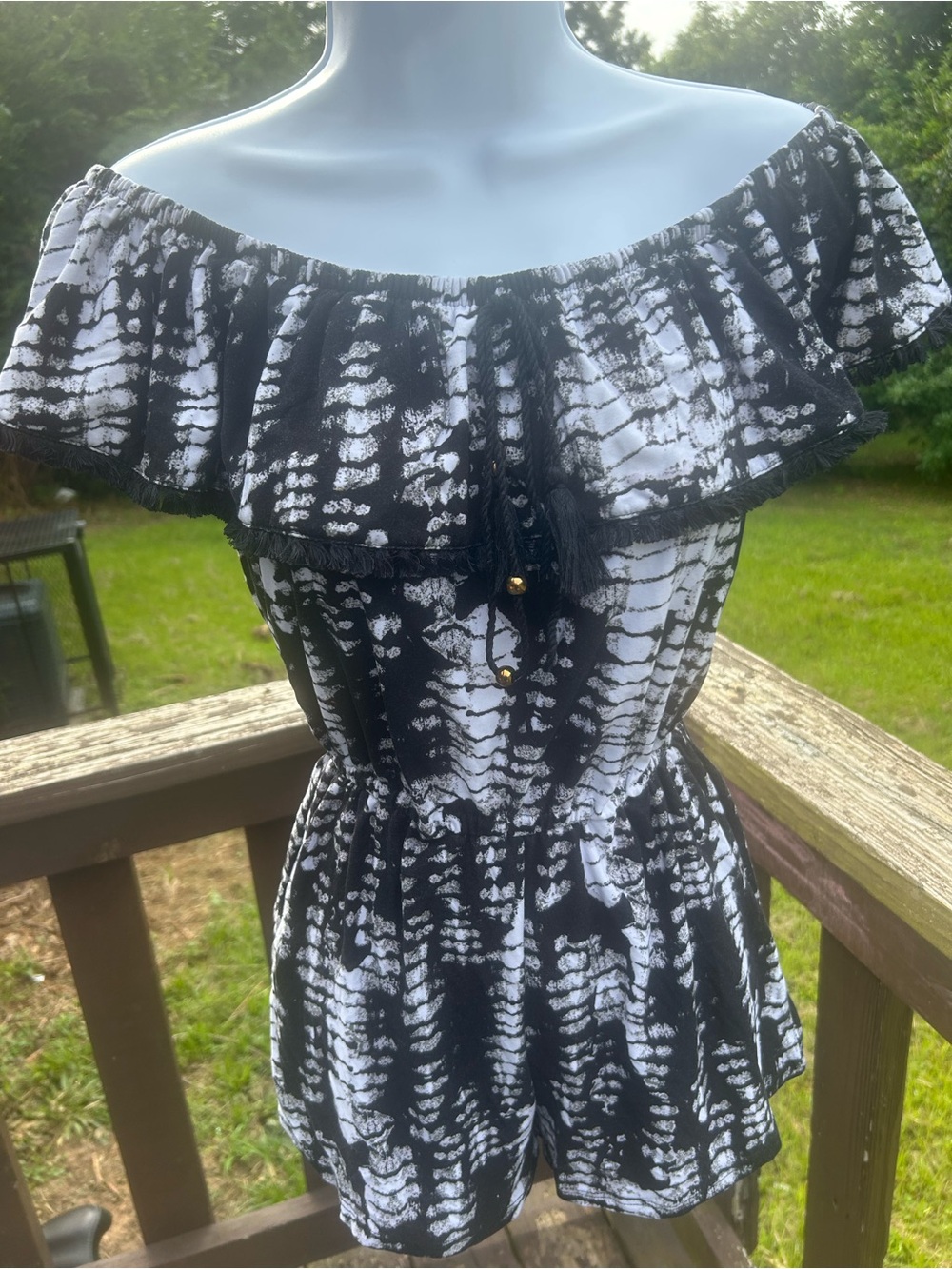 Derek Heart Black & White Off-Shoulder Tie-Dye Romper